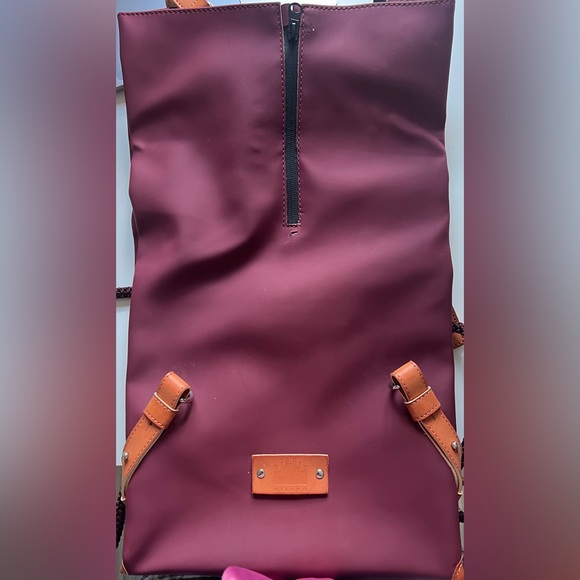 Duomo Di Milano: Duomo Backpack (Unisex) - Picture 8 of 11